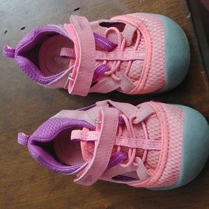 Osh Kosh Coral Purple Water Shoes